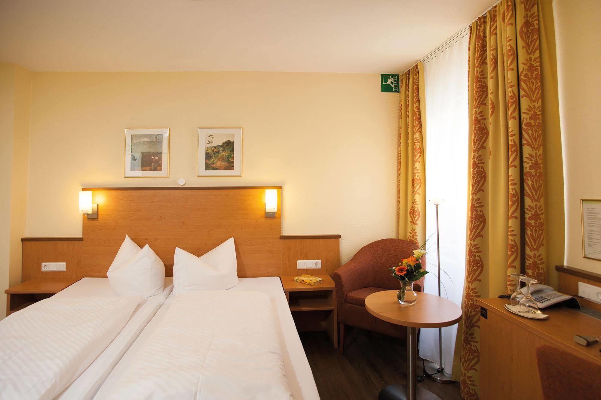Vitalhotel Am Stadtpark Superior Bad Harzburg Luaran gambar